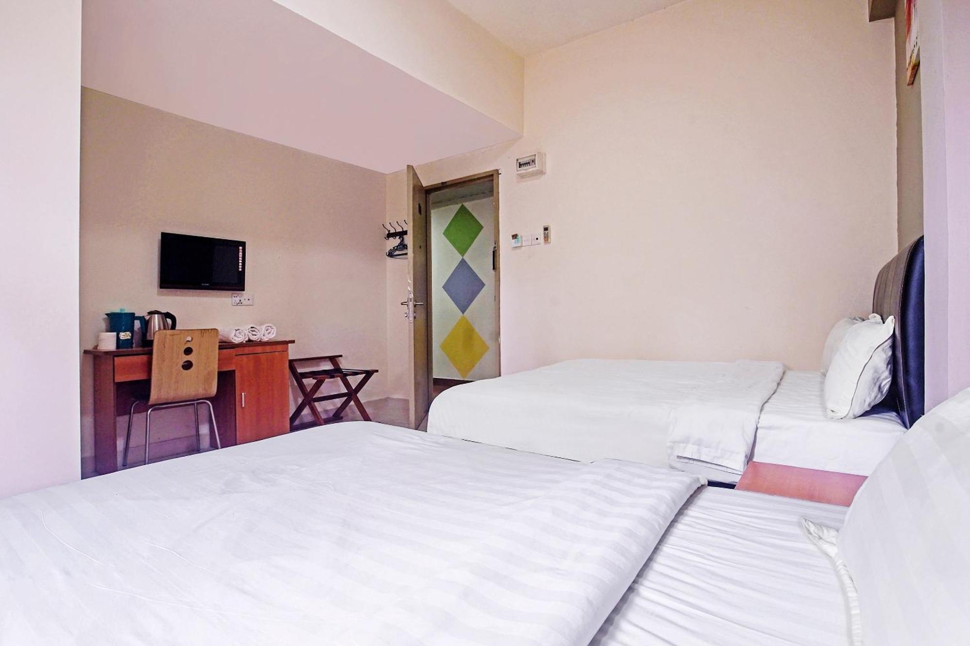 Hotel Night Queen Salak Tinggi 雪邦 外观 照片